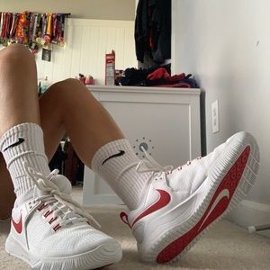 7 1/2 Nike HyperAce2 Volleyball Shoes